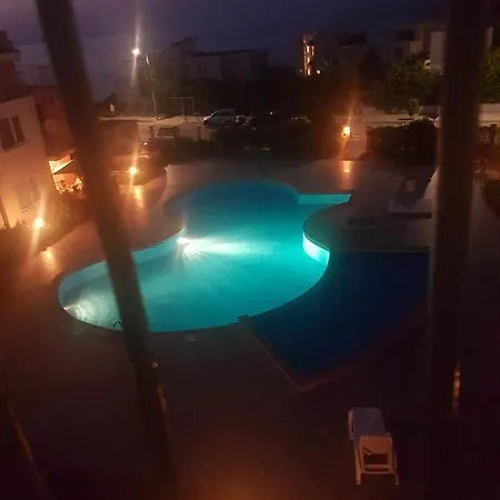 Relax Apart *